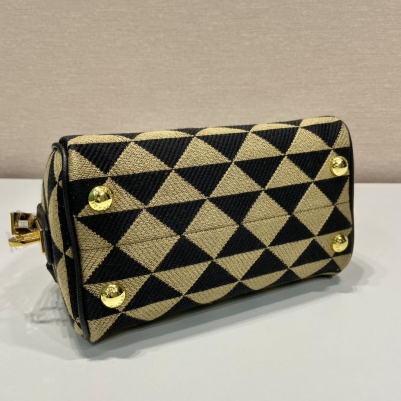 Pra*a speedy bags